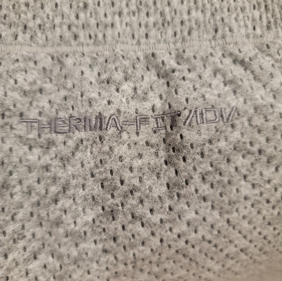 NIKE LOOSE FIT/HIGH RISE THERMA FIR PANTS SIZE XS - Picture 5 of 7